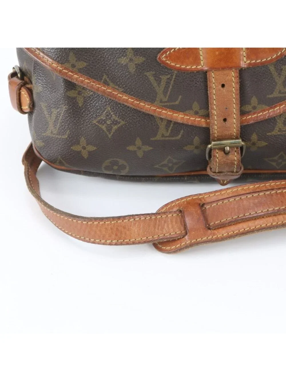 Louis Vuitton Monogram Saumur 30 Leather